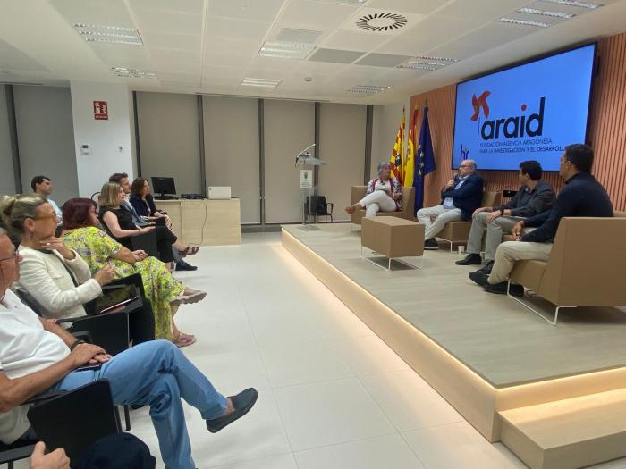 Encuentro, este mediodía, con la Fundación Aragonesa para la Investigación y el Desarrollo ( ARAID).