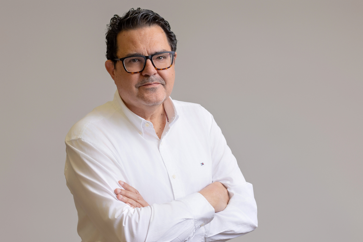 Arturo Mediano, investigador del I3A, recibe el premio «2024 Excellence in Continuing EMC Engineering Education Award»