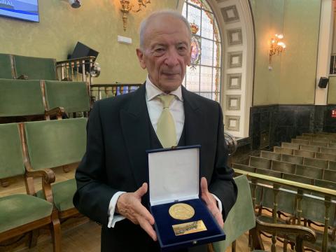 Luis Oro, referente de la química aragonesa, galardonado con la Medalla Echegaray