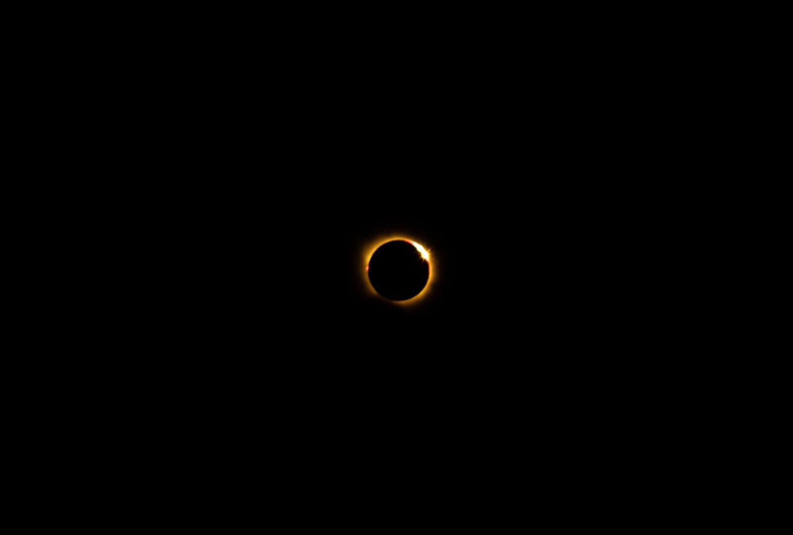 Eclipse solar total